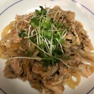 ご飯が進む♪豚肉と玉ねぎの味噌炒め〜